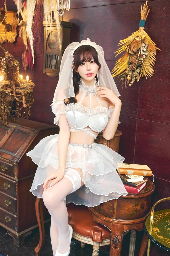Clearstone Crystal Bride Cosplay Costume for Halloween Women, Silver,