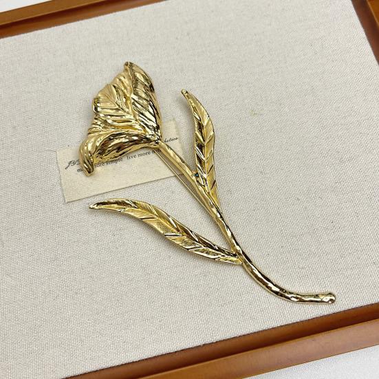 Women Brooch Sparkling Rhinestones Flower Leaf Shape Lapel Pin Suits Coats Bags Scarves Badge Versatile Accessory