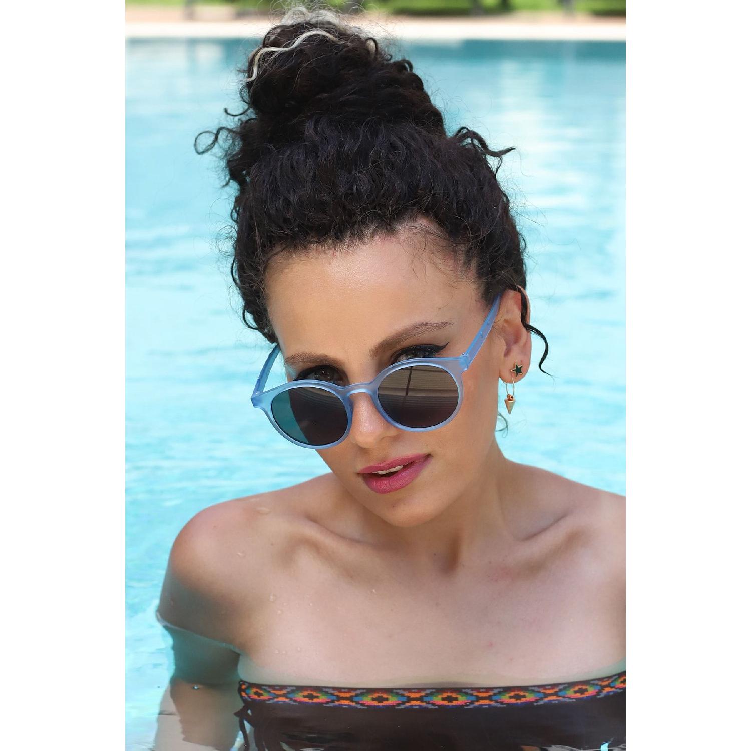 

Солнцезащитные очки унисекс синий