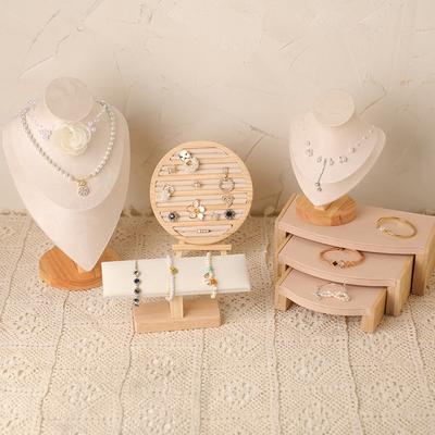 Creación de joyas – Estuches y exhibidores para joyería