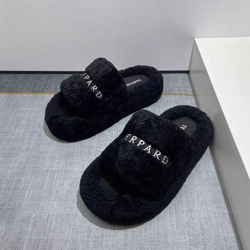 Thick-soled high-heeled fluffy slippers for women to wear 2025 autumn new versatile height increase Internet celebrity versatile casual one-word drag