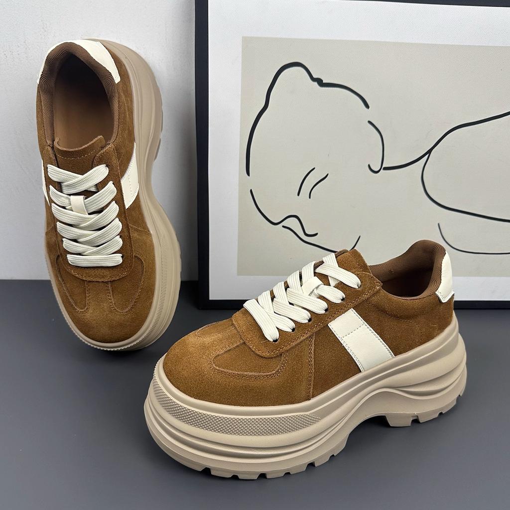 Leren retro muffin schoenen dames herfst 2025 nieuw ronde neus veters casual schoenen veelzijdige plateauzool Duitse trainingsschoenen