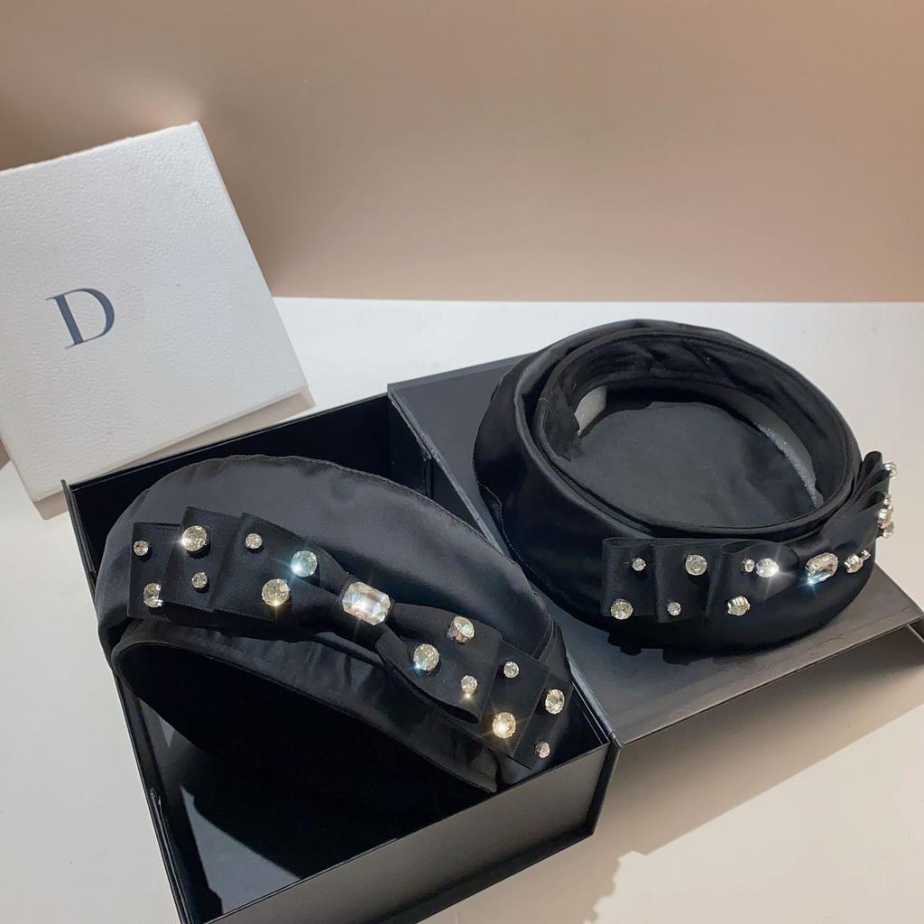 Original Light Luxury Rhinestone Bow Acetate Beret Female, Spring and Summer High Quality Sweet and Cool Black Painter Hat