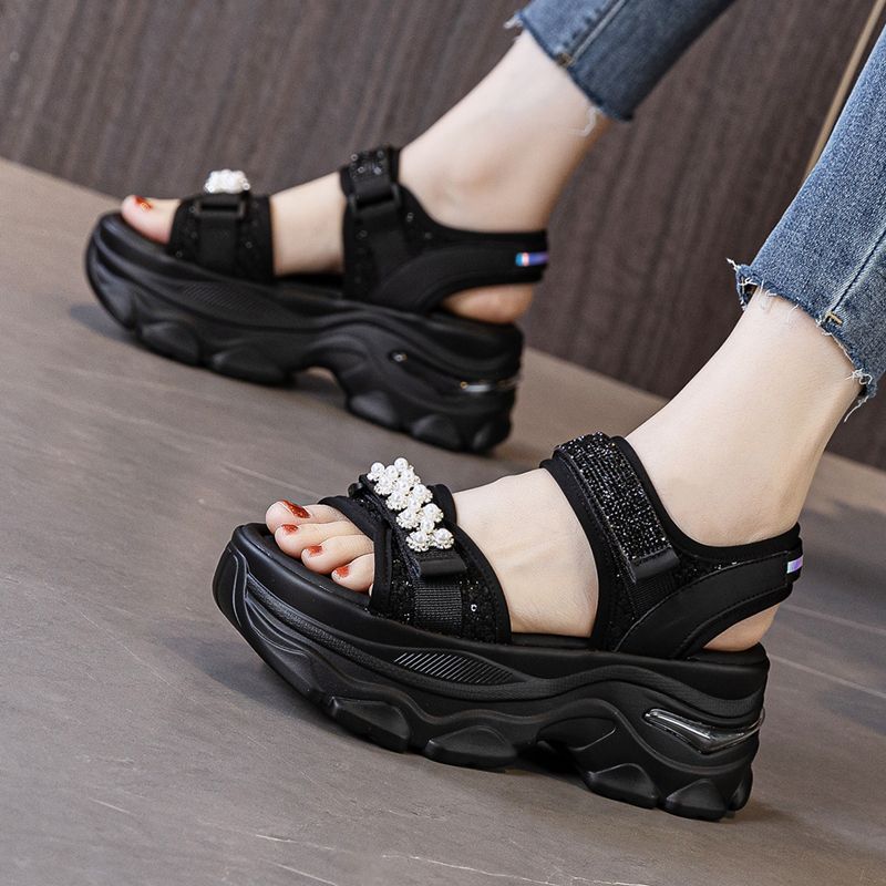 Water Diamond Sandals Korean Version Women's 2025 Summer New Fashionable, Lightweight and Soft-soled Beach Women's Shoes