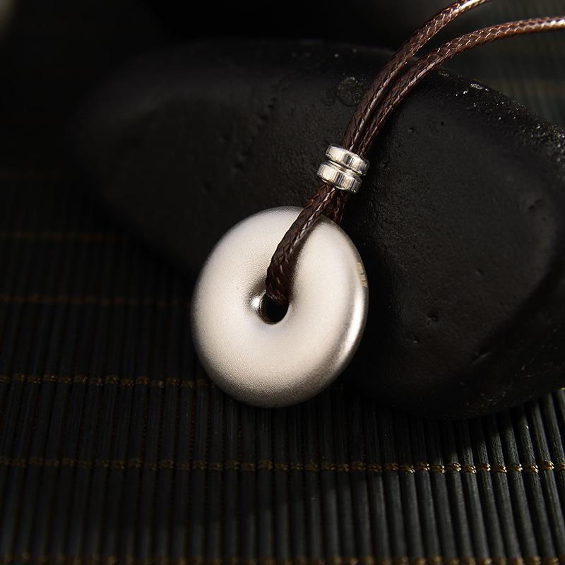 999 Sterling Silver Ping An Kou Pendant: Retro Craftsmanship, Solid Simple Design for Couples