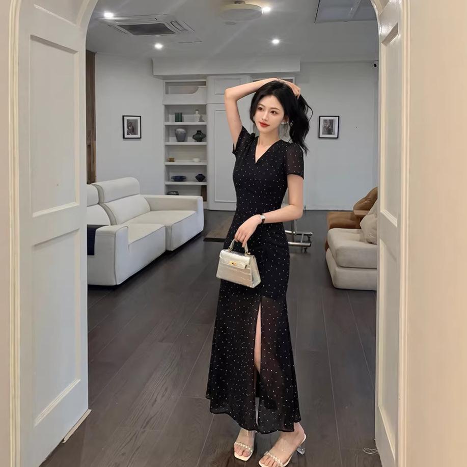 2026 French Style Elegant Black Polka Dot V-Neck Slit Dress with Drawstring Waist - Women's Slimming Little Black Dress