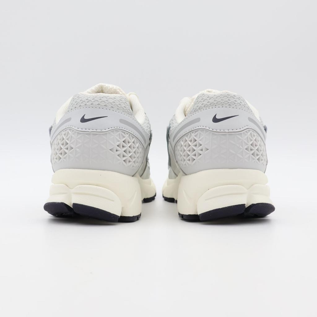 FD0884-025 Nike Zoom Vomero 5 Chrome Photon Dust Metallic Silver (Women's)