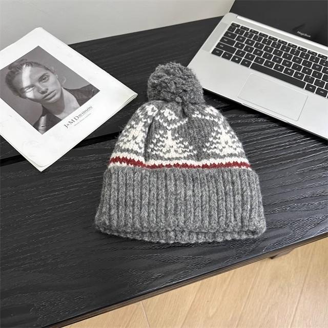 Vintage wool hat women's winter thickened warm knitted hat Christmas ear protector cold hat