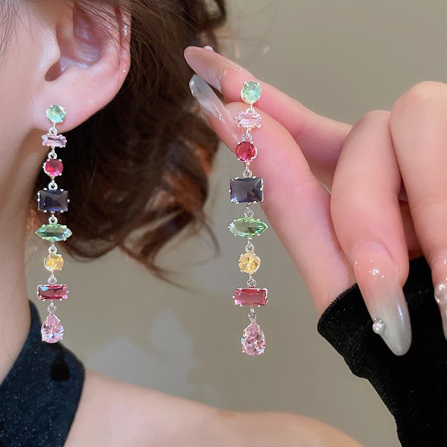 Zircon Square Geometric Jewelry Set: Necklace, Bracelet, and Earrings with Light Luxury Feel
