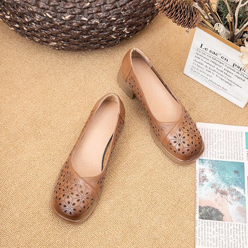 Fashion Comfort Low Heels Women's Shoes Sandals Genuine Leather Soft Soles Summer 2024 New Breathable Hollow Out Mom's Shoes