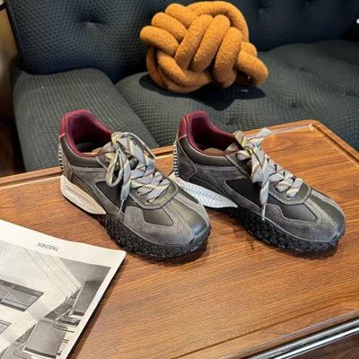 Scarpe da allenamento tedesche versatili con suola spessa retrò da donna, novità primavera 2025, di nicchia, in morbida pelle, a suola piatta, scarpe Forrest Gump, scarpe sportive da papà