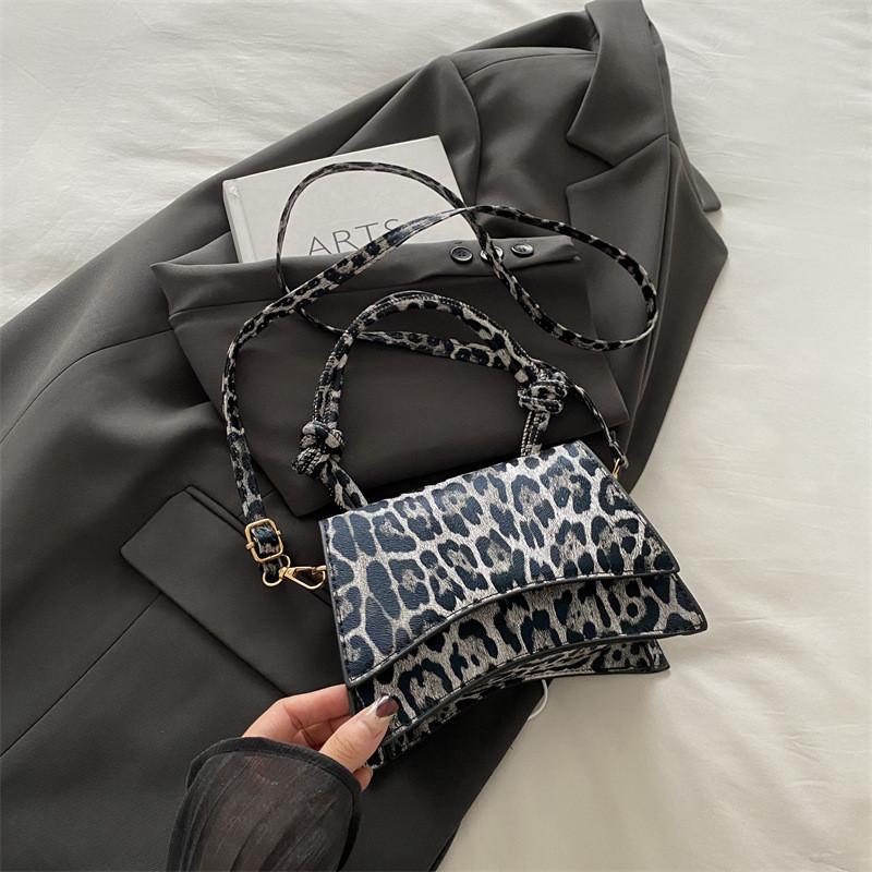 

Trendy Women s Small Square Handbag Versatile Pu Shoulder Bag For Everyday Use