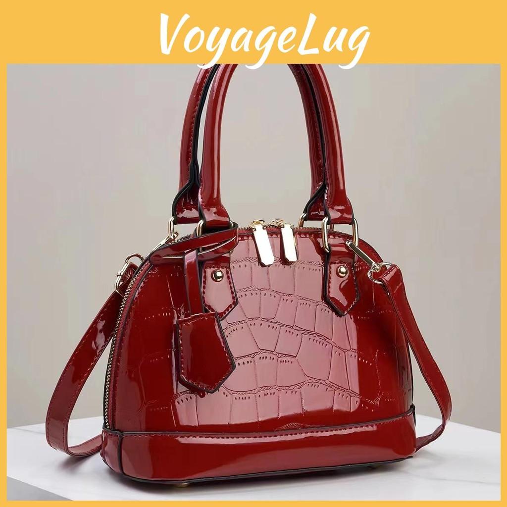 Solid Pu Color Shell Shaped Handbag With Mobile Card Pouches For Outings Casual