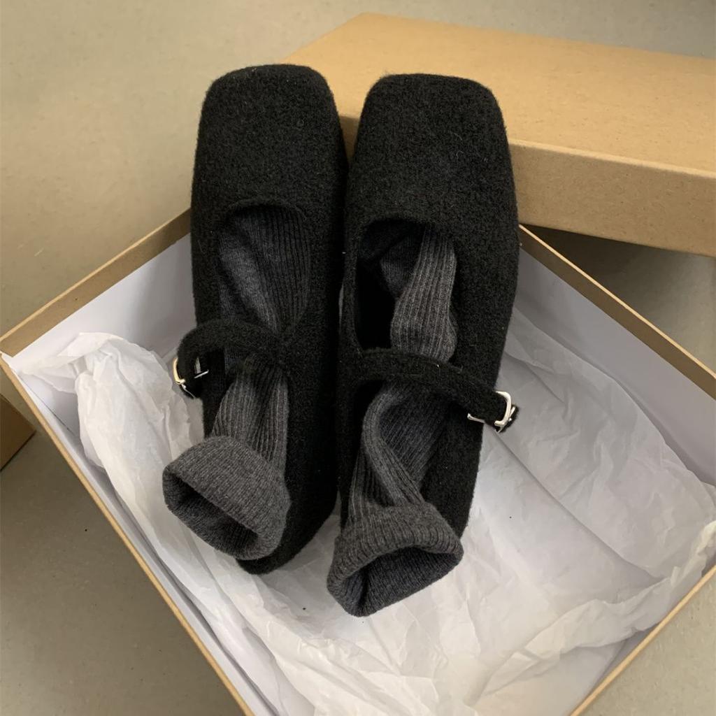 High-end foreign-style fluffy shoes, autumn and winter retro temperament flat Mary Jane single shoes