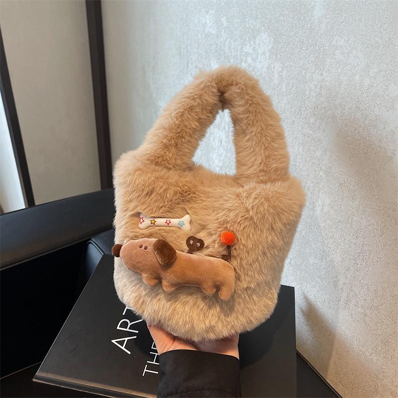 

Осінньо-зимова ніша хутряна сумка жіноча 2024 нова універсальна сумочка вишукана маленька сумка хутряна сумка хакі