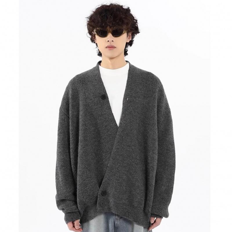 

2026 Trendy Men s V-Neck Daoist Robe Sweater - Autumn High-End Knitwear Lazy Cardigan Jacket L темно-сірий
