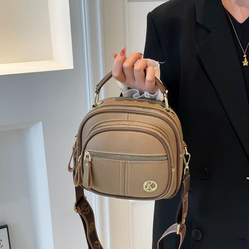 Fashionable and Casual Crossbody Women's Single-shoulder Bag, Hand-held Small Square Bag for Women