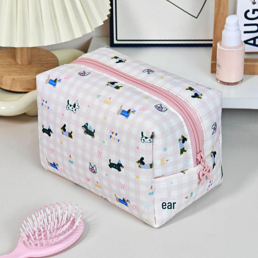 Large Capacity Little Bear Print Makeup Bag – Portable Girlish Polyester Toiletry Storage