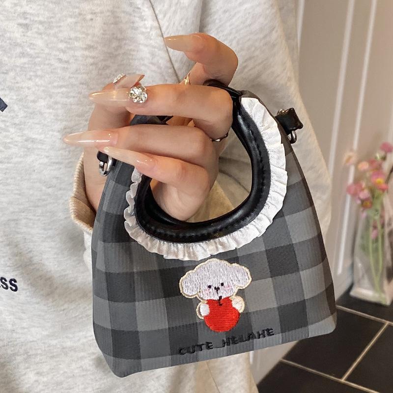 Korean Version Ins Cute Girl Bucket Bag 2025 Summer Puppy Fashion Casual Shoulder Bag Trendy Portable Women's Bag