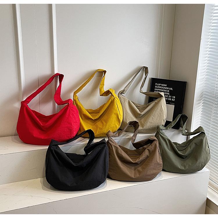 Sac à dos polyvalent léger en tissu doux pour femmes - Grande capacité, couleur unie, pour les trajets quotidiens, le sport, la salle de sport et les voyages