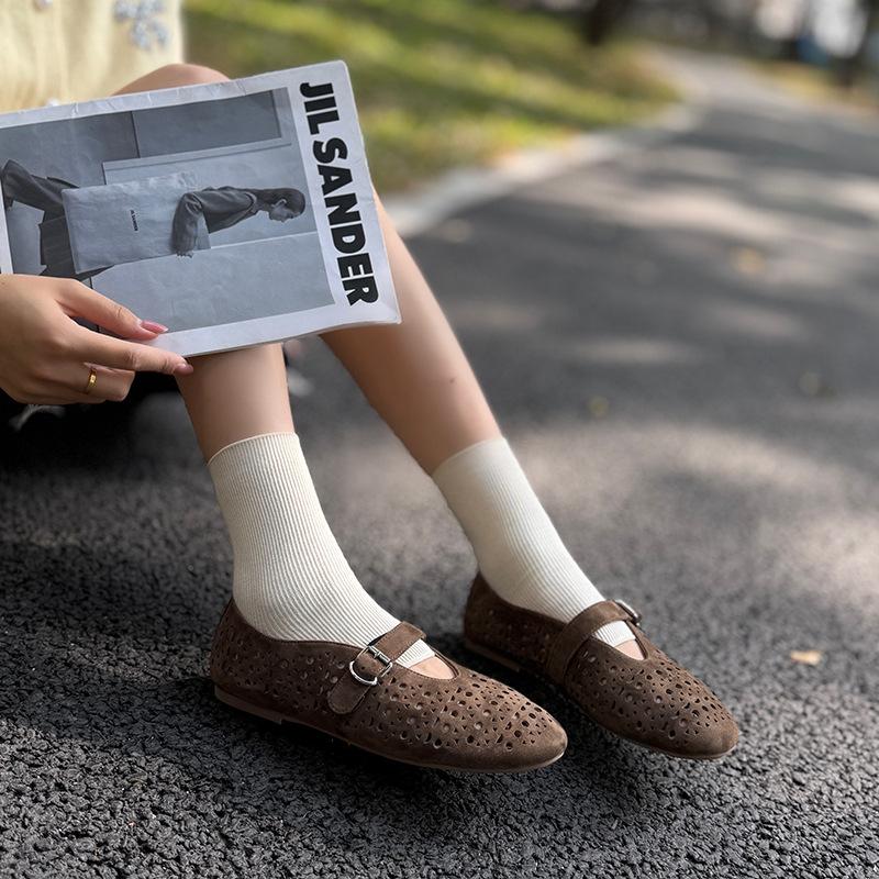 Johnature Retro Cow Suede Hollow-out Flat Shoes Breathable Soft Sole Versatile Women's Shoes