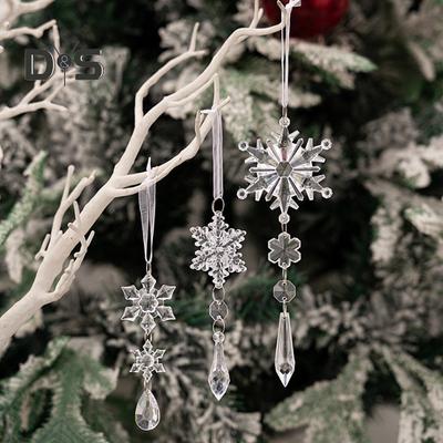 6 Stück künstliche Schneeflocken-Anhänger, transparente Schneeflocken-Ornamente aus Acryl, einfach aufzuhängende künstliche Schneeflocken-Dekorationen für Winter-Wunderland-Partys und Weihnachten