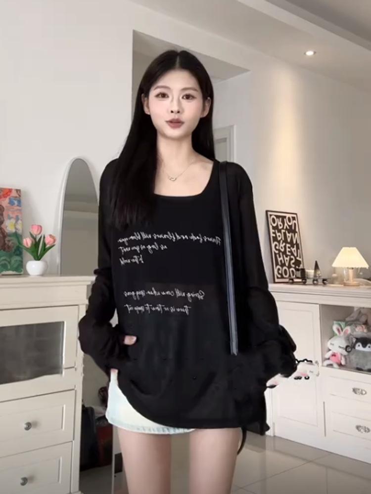 Black Thin Threaded Bamboo Long-Sleeve T-Shirt with Letter Print