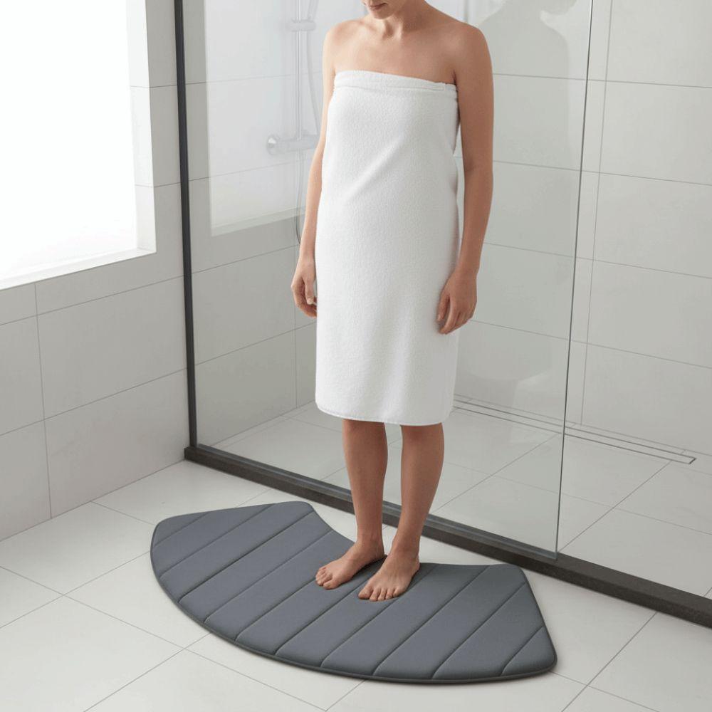 Solid Color Bathroom Absorbent Mat Thickened Bath Mat Fan-Shaped Door Mat Bathroom Floor