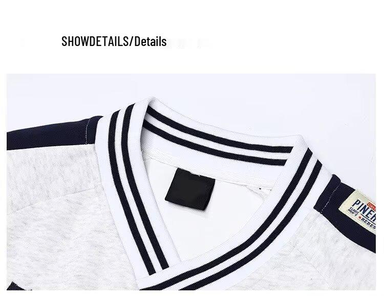 2025 Autumn/Winter Unisex V-Neck Retro Badge Embroidery Sweatshirt