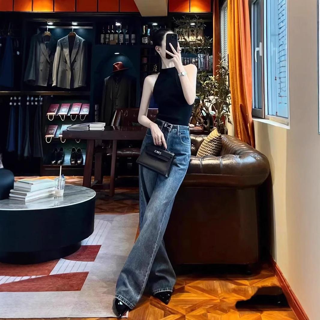 

Korean Casual Summer Outfit: Stylish Streetwear Set for Women - High-End, Salt Type Jeans and Outerwear M темно-синього кольору