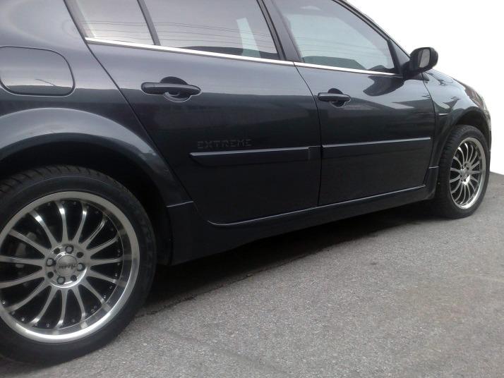 

Боковые пороги (SD, под покраску) для Renault Megane II 2004-2009 гг