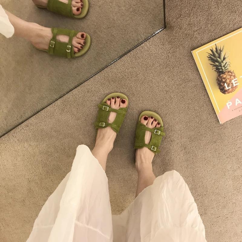 Leather Yellow One-word Drag Women's Summer Wear New Thick-bottomed Seaside Beach Sandals