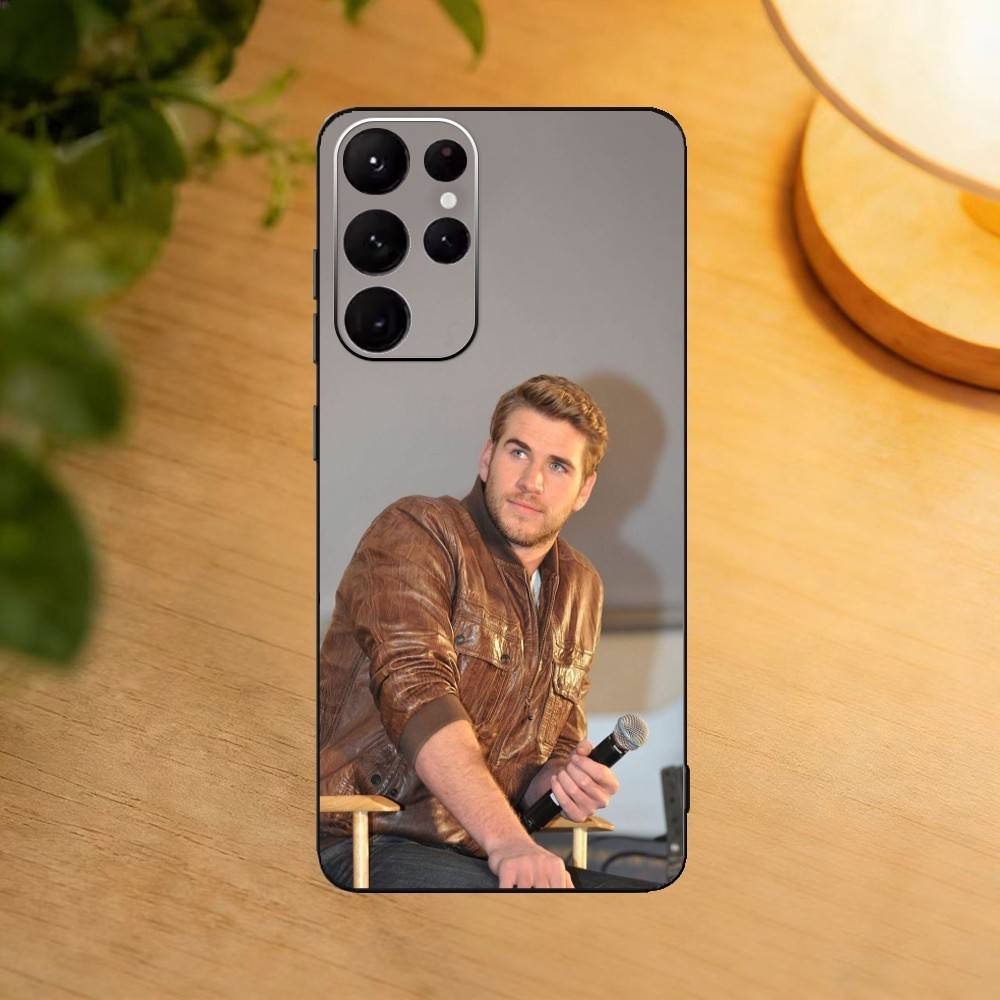 

Liam Hemsworth Phone Case For Samsung S25,S24,S21,S22,S23,S30,Ultra,S20,Plus,Fe,Lite Black Shell Samsung S20lite