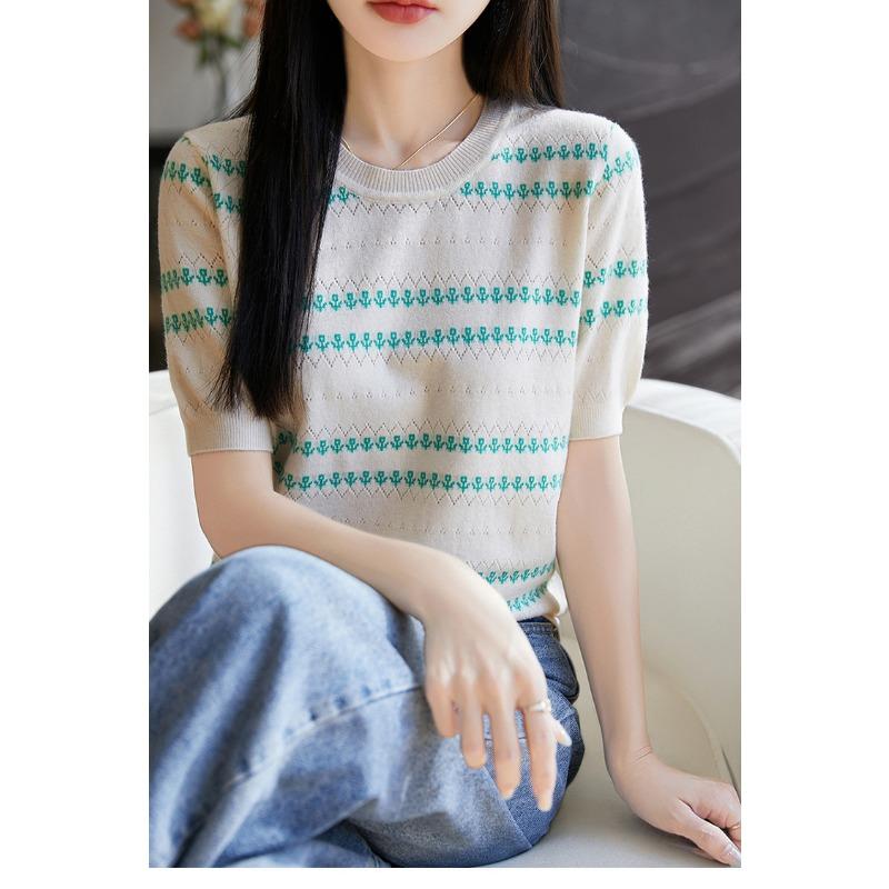 Summer New Round Neck Short-sleeved Sweater Hollow Pullover Fashion Jacquard Top