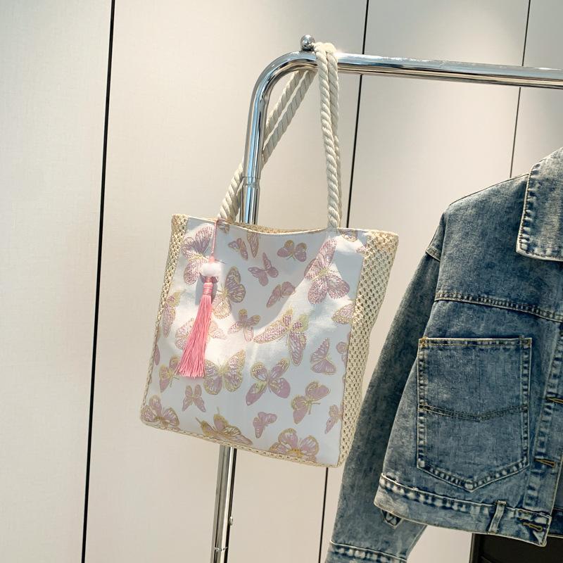New Beautiful and Personalized Casual Commuting Tote Bag Simple Large Capacity Bag Women's Summer New Chinese Shoulder Bag