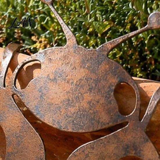Ladybug Garden Ornament Metal Decor for Outside, Cute Ladybugs Yard Art Lawn Patio Ornaments, Wall Sculptures & Statues, Outdoor Fence Decorations