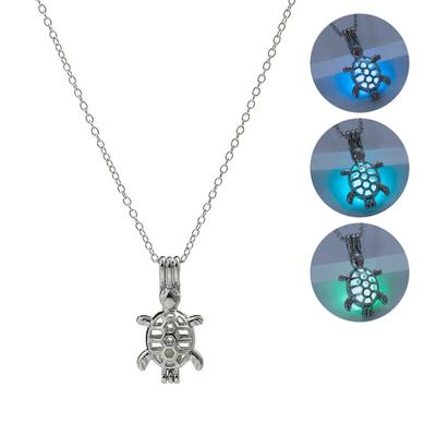 Luminous Hollow Turtle Pendant Necklace Vintage Animal Glowing In The Dark Necklace Classic Chain Jewelry Accesaries Women