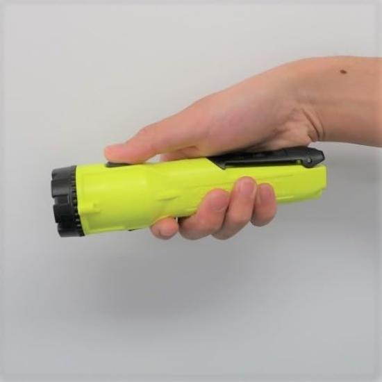 Esco EA758SD-91 Flashlight, LED (White, High Color Rendering, Explosion-Proof, Yellow) [3 AA Battery Packs]