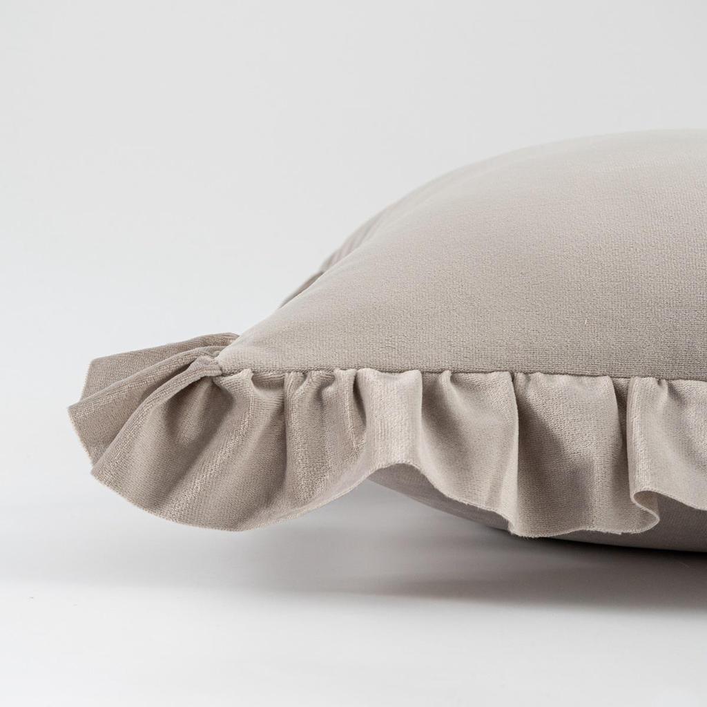 Povlak na polštář z holandské sametové krajky