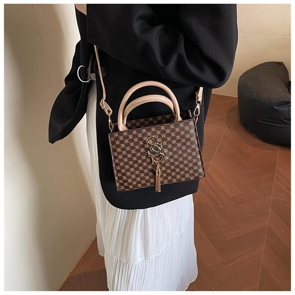 Letter Tassel Trend Fashion Retro Print Fashionable One Shoulder Handbag Small Square Women's Bag