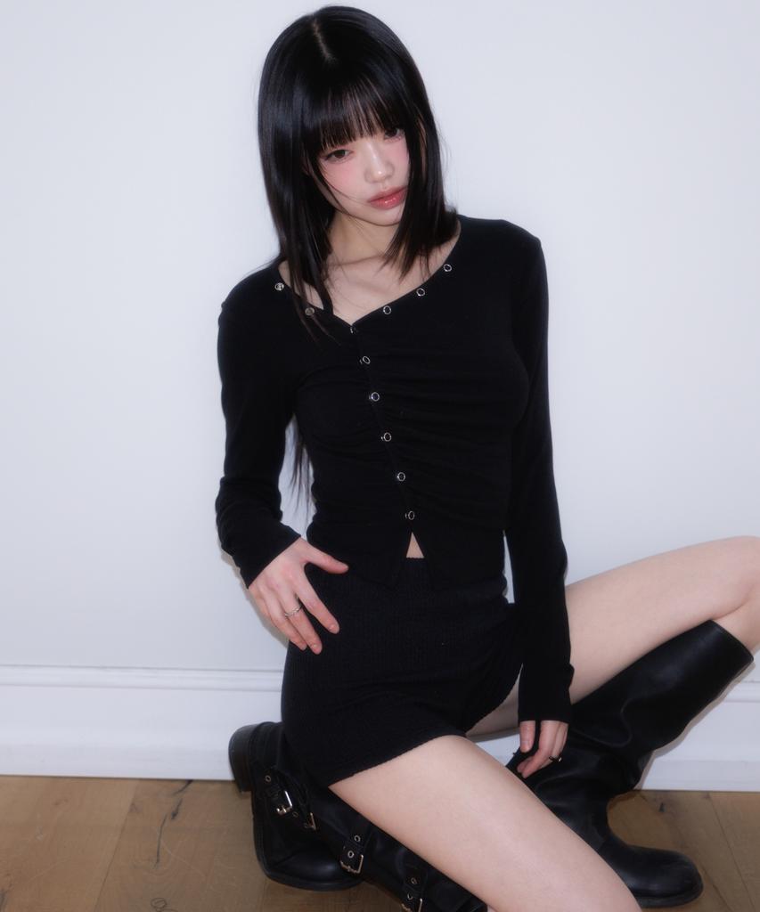ROSEFRANTZ Unbalanced Shirring Long Sleeve [Black]