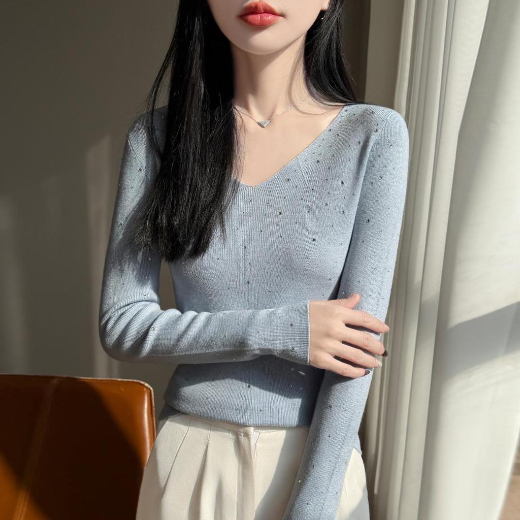 Korean Sparkly Knit V-Neck Sweater: Slim Fit, Waist-Cinched Design for Autumn/Winter