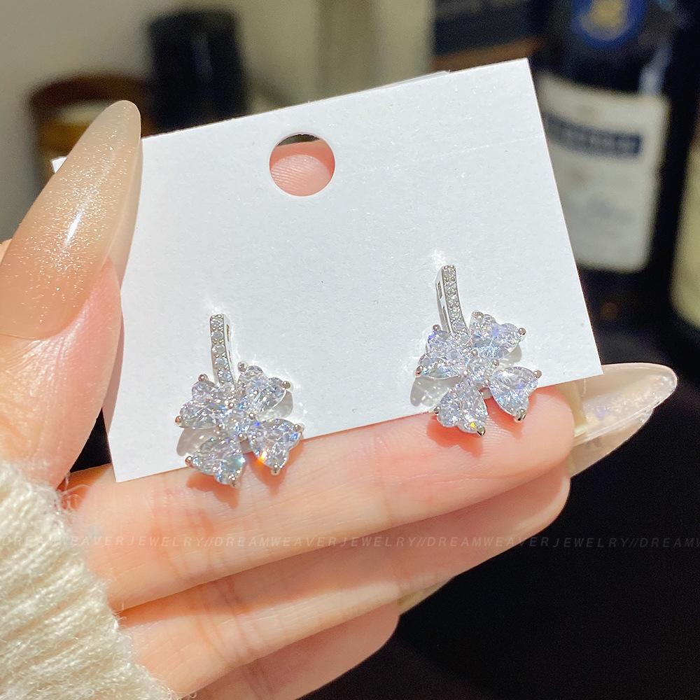925 Sterling Silver Full Diamond Tassel Earrings – High-End European & American Style, Super Shiny, Luxurious Ear Jewelry for Women.