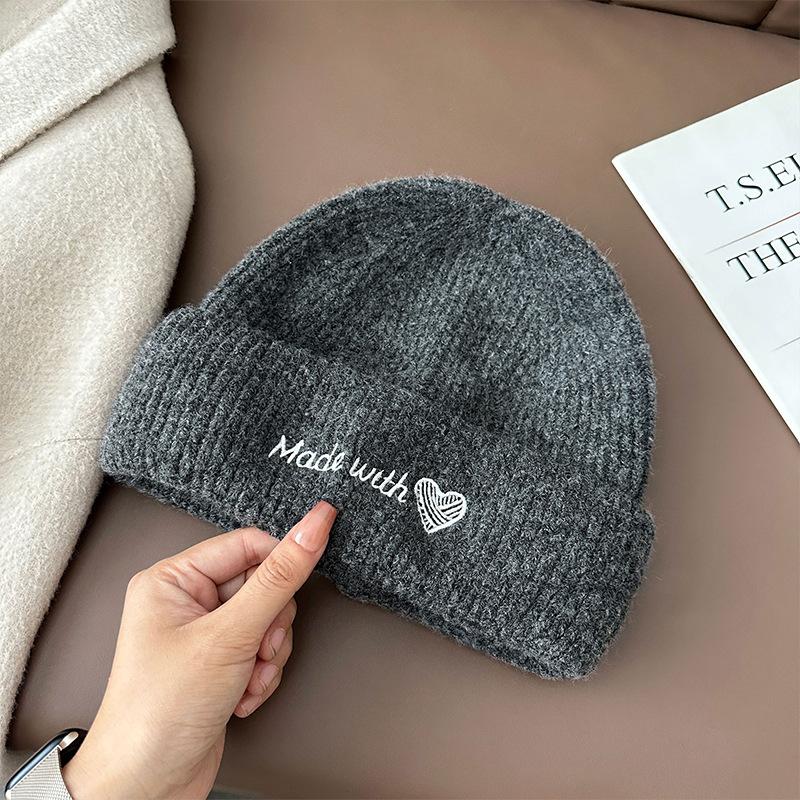 Autumn and winter warm and cold cover, ear protection, simple big head circumference wool hat women