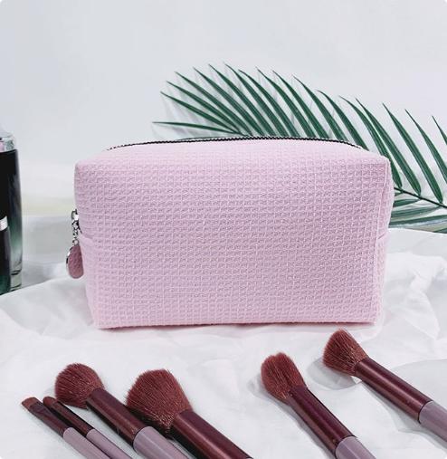 

Custom Makeup Bag Gift For Girls 2026 Waffle Travel Storage Large Capacity Toilet Bag Personalized Name For Bridesmaid Presents No Name
