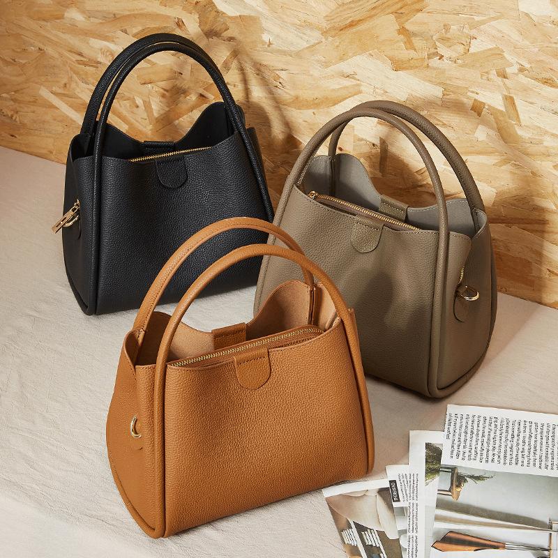 Super Hot Genuine Leather Women's Bag Spring and Summer New Simple and Versatile Crossbody Bag Popular with Hand Bucket Bag This Year