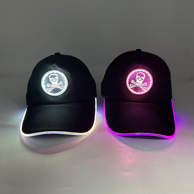 LED Leuchtender Totenkopf Baseballkappe Blinkende Leuchtende Halloween Partykappe Niedliche Logo-Kappe für Damen Herren Hip-hop Club Auftrittsbedarf
