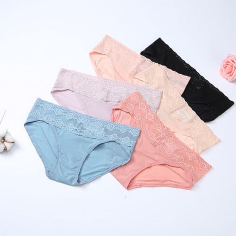 Women's Seamless Underwear Set for Small Chest Push-up Bra Without Underwire Comfortable and Breathable Lace Panties