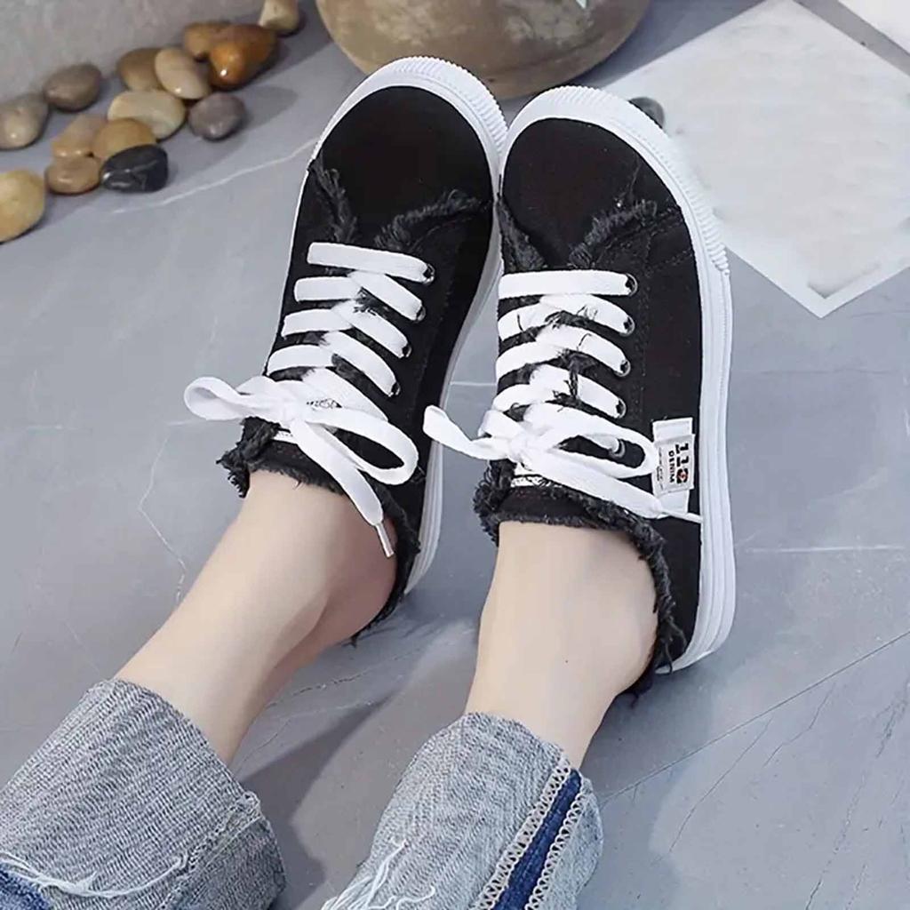 Women's Canvas Sports Shoes, Flat Bottomed Lazy Shoes, One Foot Kick