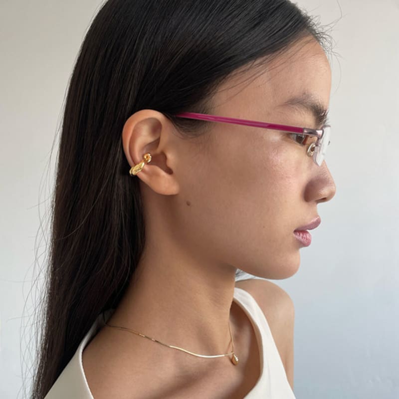 INODORE Moon shell earcuff